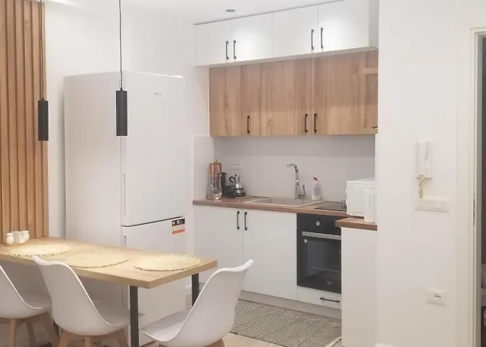 2a Near Blloku Area Apartament